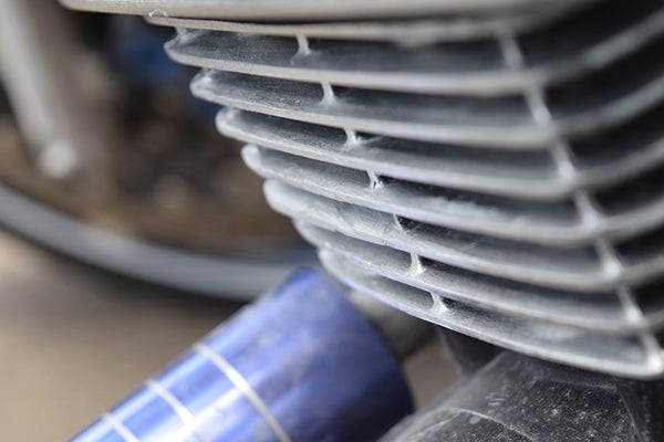 XJR400R エンジンフィン パテ盛