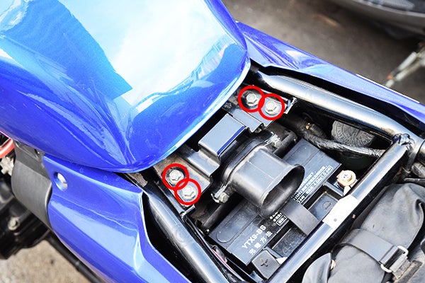 XJR400R プラグコード交換