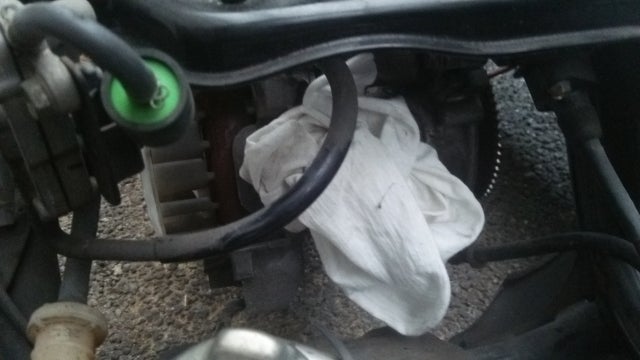 ライブDIOシリンダー取り外し