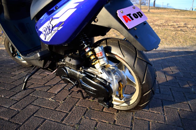 BWS100にグリメカホイールを装着した写真