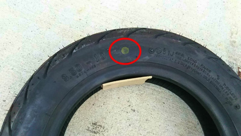 アドレスV100 タイヤ交換