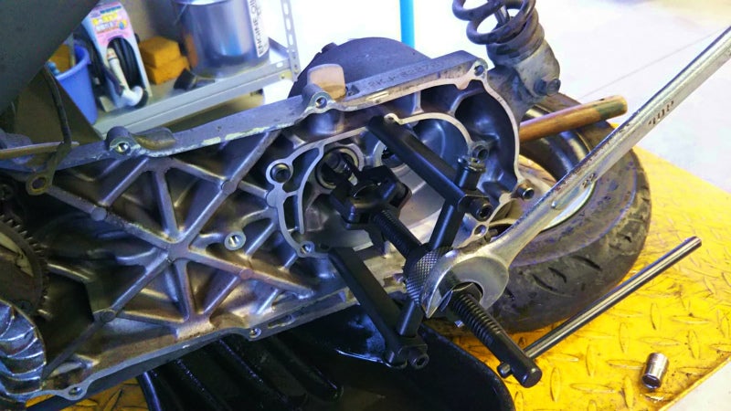 アプリオ　トランスミッションベアリング交換