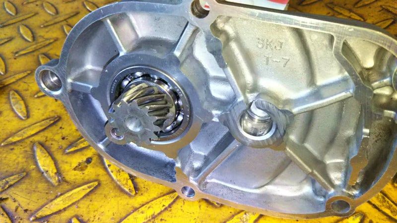 アプリオ　トランスミッションベアリング交換