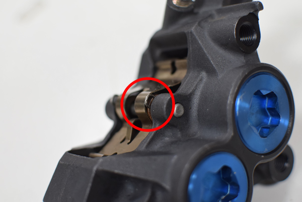 XJR400R RH02J 住友キャリパー　分解