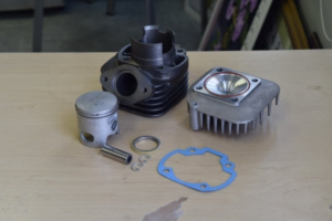 ライブディオ　４７ｍｍ８ポートボアアップシリンダキット