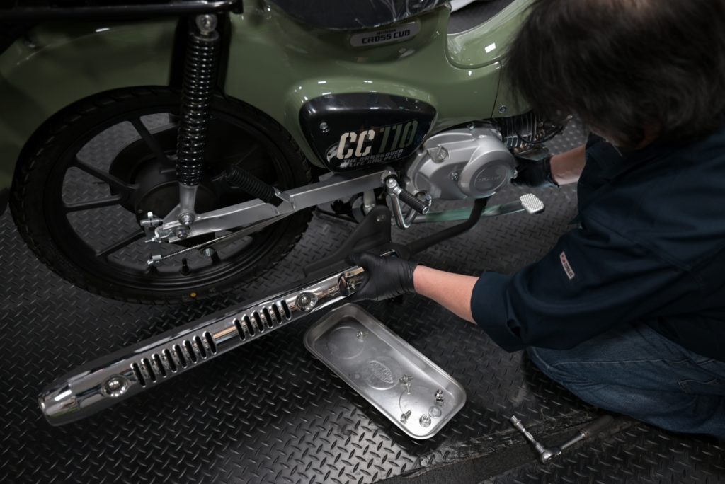 JA60ノーマルマフラー脱着