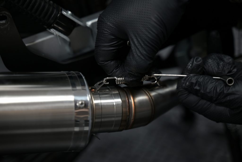 クロスカブ110 JA60のサイレンサー取付状態