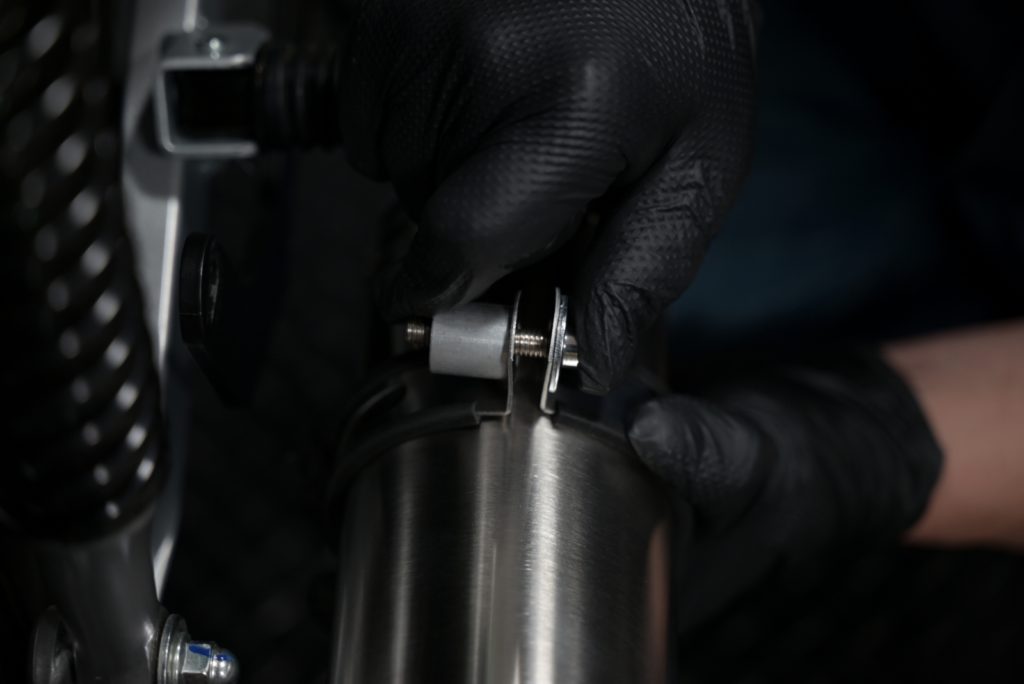 マフラーバンド仮組み状態