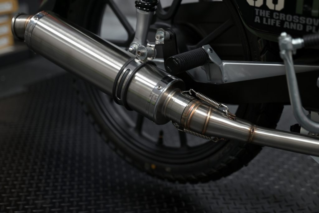 クロスカブ110 JA60 社外マフラー取り付け