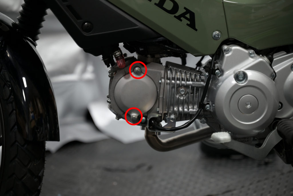 クロスカブ110 JA60 カムギアカバー固定ボルト位置