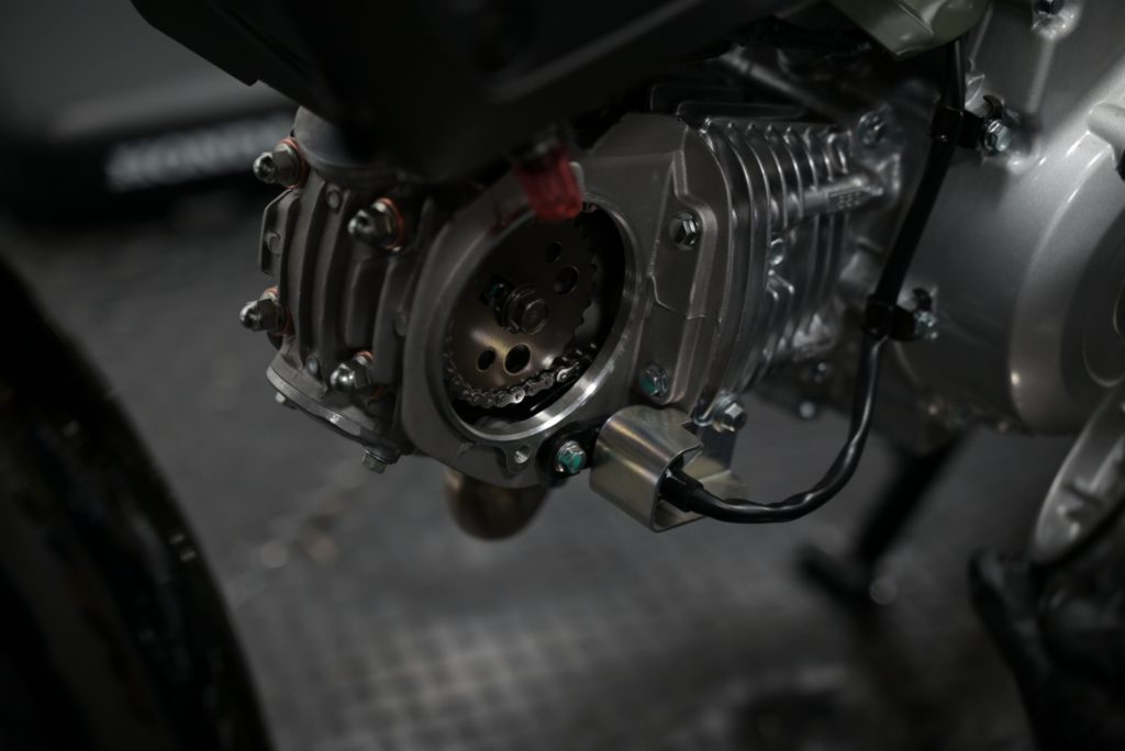 クロスカブ110 JA60のカムギアカバーを外した中身